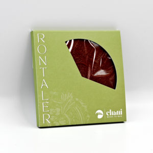 Der RonTaler ist ein Schoggitaler aus Bean-to-Bar Schokolade. Handwerklich hergestellt von Chani Schoggi, der Schokoladenmanufaktur im Rontal.